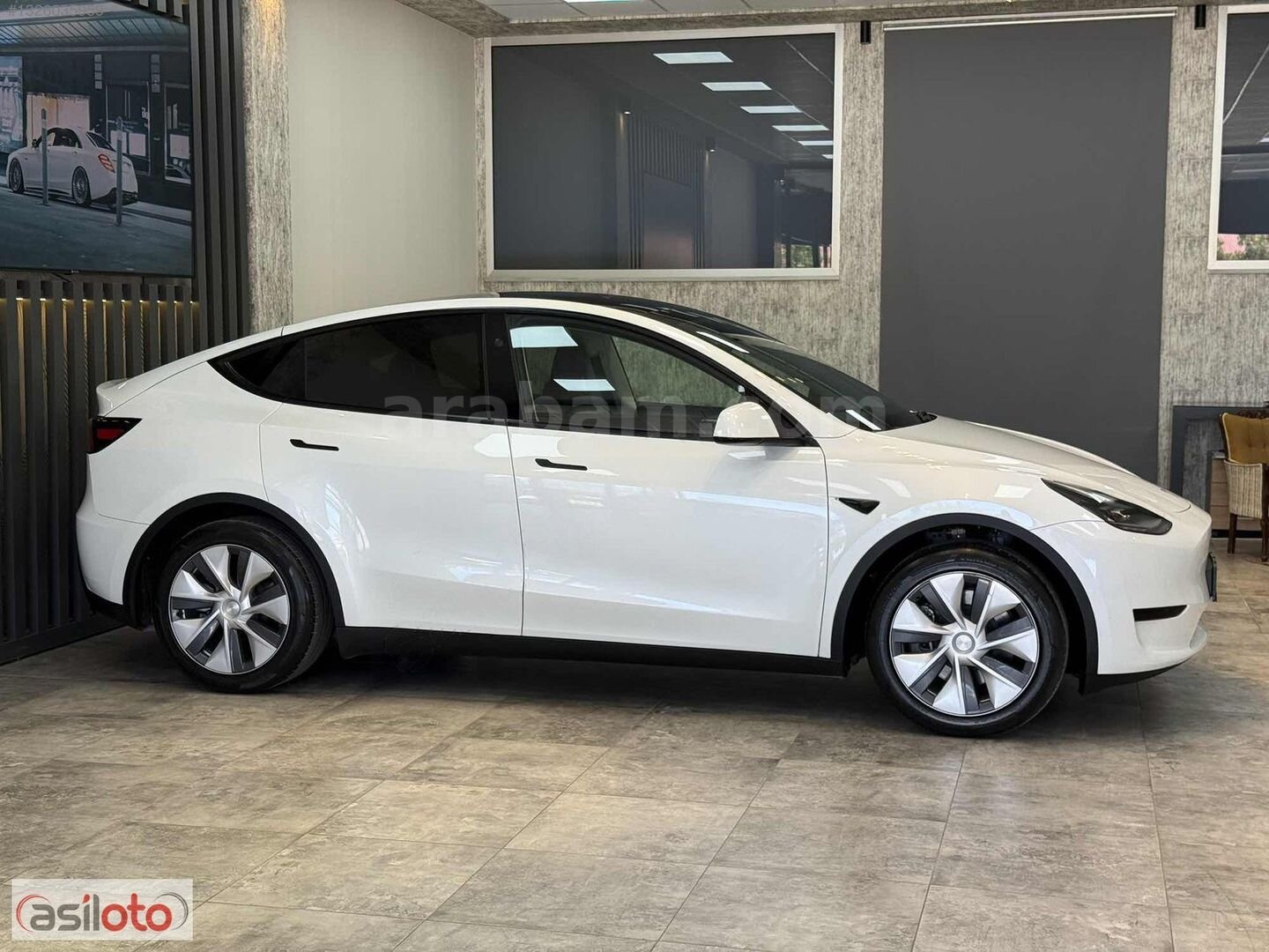 Galeriden Tesla Model Y RWD (Legacy) 2024 Model Sivas 37.000 km Beyaz 7
