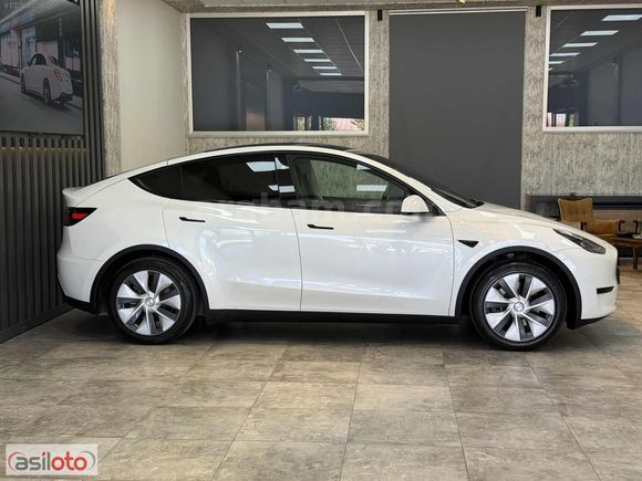 ASİL'den BOYASIZ 2024 Tesla Model Y Standart FULL PPF