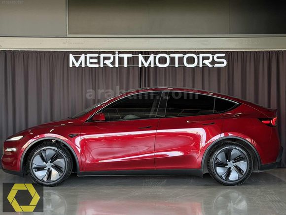 MERİT MOTORS - 2025 TESLA MODEL Y PREMİUM OTOPİLOT SUMMON