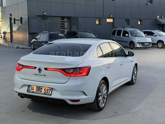Sahibinden Renault Megane 1.5 Blue DCI Icon 2020 Model 