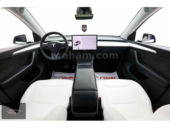 ROYAL GARAGE'DAN TESLA-LONG RANGE-İÇİ BEYAZ-20 JANT-HATASIZ