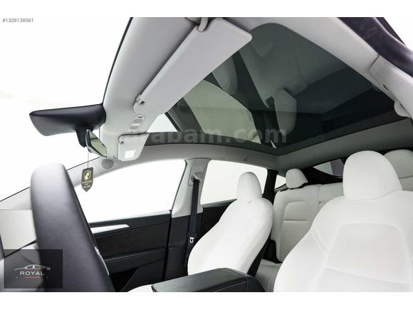 ROYAL GARAGE'DAN TESLA-LONG RANGE-İÇİ BEYAZ-20 JANT-HATASIZ