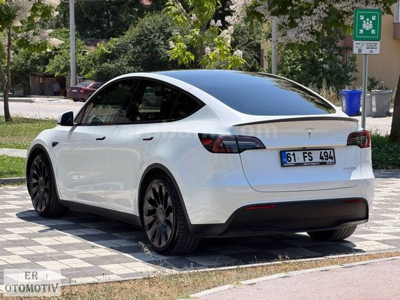 TESLA MODEL Y PERFORMANCE LEGACY FSD VE AKILLI SUMMON ALINMIS
