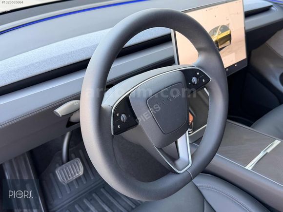 Pier's | 2025 Tesla Premium 15.000 Km ARAÇ İZMİRDE