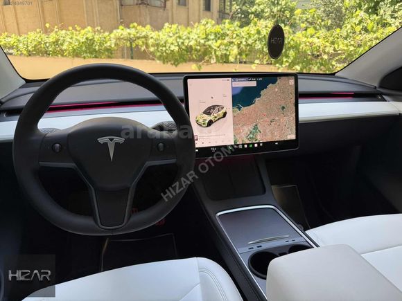 BOYASIZ TESLA PERFORMANCE 534HP MİDNİGHT CHERY İÇİ BEYAZ FSD