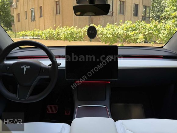 BOYASIZ TESLA PERFORMANCE 534HP MİDNİGHT CHERY İÇİ BEYAZ FSD
