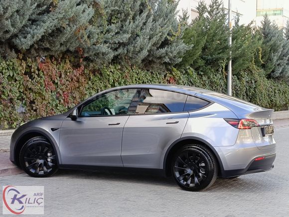 2023 TESLA MODEL Y-LONG RANGE QUİCKSİLVER 20 JANT ÇEKİ DEMİRİ