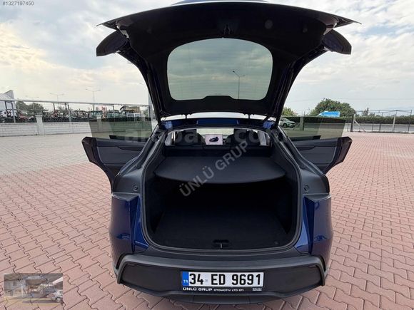ÜNLÜ GRUP TAN 2025 TESLA MODEL Y JUNİPER PREMIUM HATASIZ