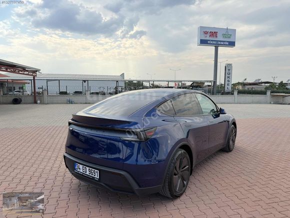ÜNLÜ GRUP TAN 2025 TESLA MODEL Y JUNİPER PREMIUM HATASIZ