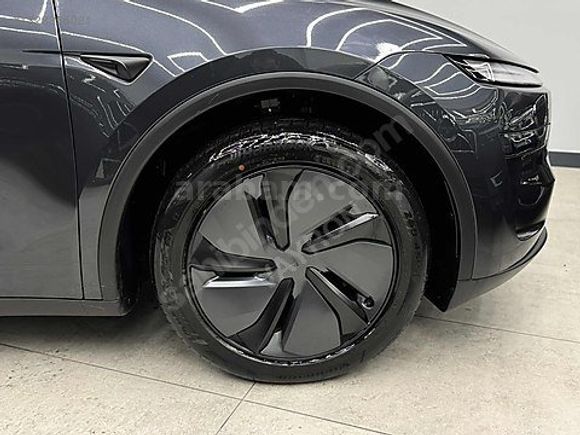2025 TESLA RWD 9.800KM JUNİPER/CAM TAVAN/ARKA EKRAN/OTOPLOT/FULL