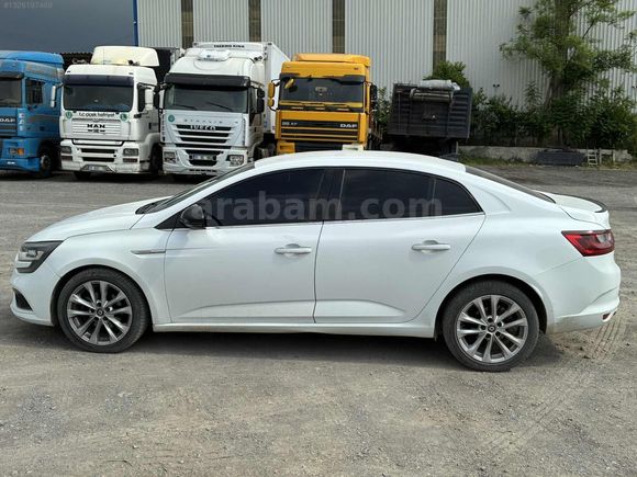 SAMİ MAZMAN'DAN 2017 MEGANE İCON PAKET DÜŞÜK KM