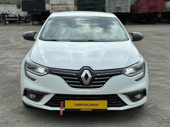 SAMİ MAZMAN'DAN 2017 MEGANE İCON PAKET DÜŞÜK KM