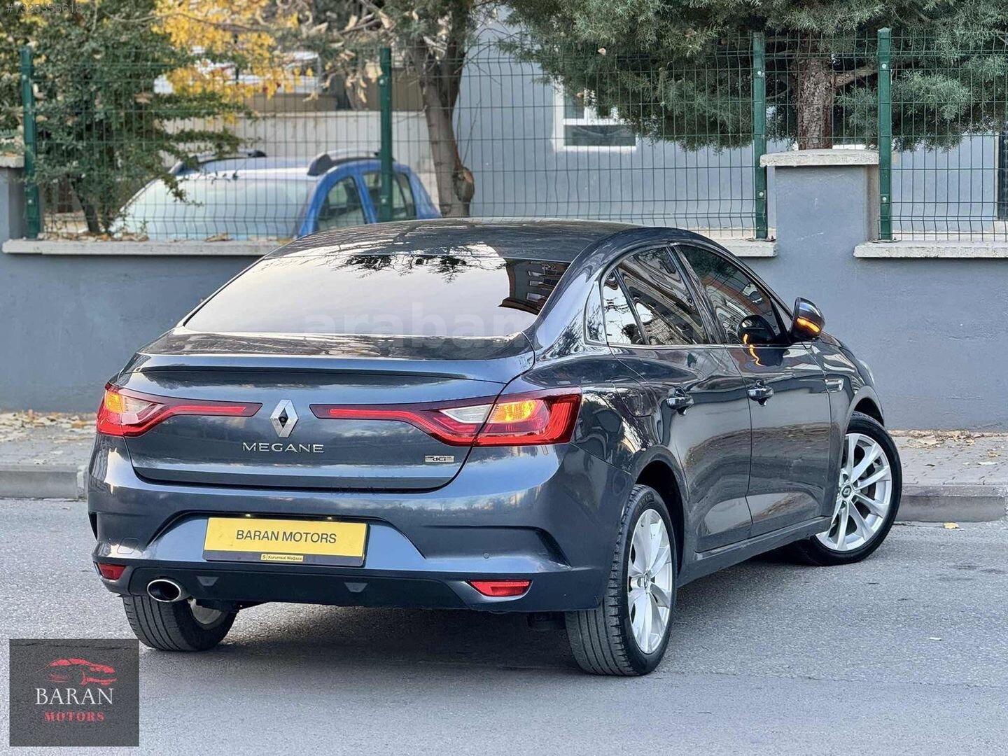 Galeriden Renault Megane 1.5 dCi Icon 2017 Model Gaziantep 213.000 km Füme 6