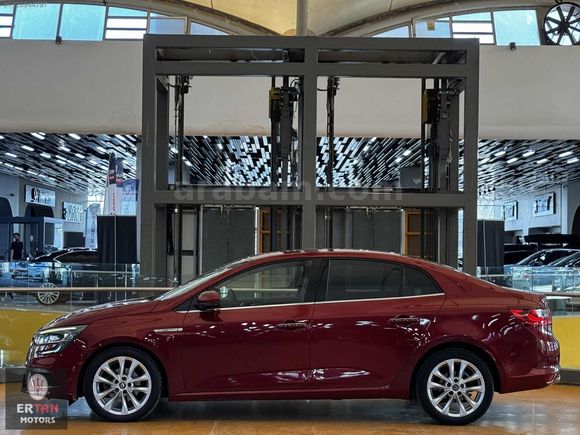 350 BİN PEŞİNAT İLE 2019 MODEL 1.5 DCİ İCON MEGANE