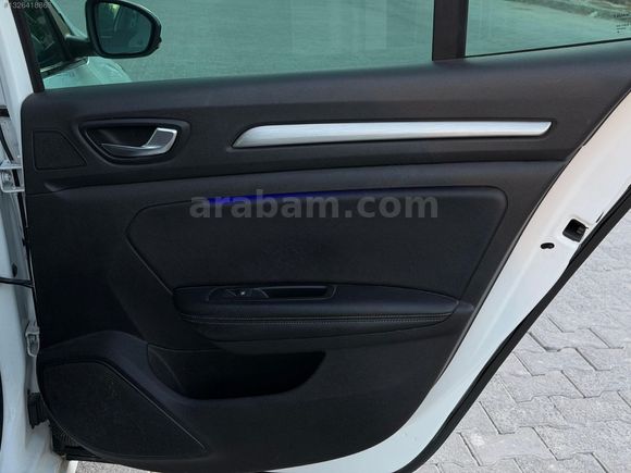 YAMAN DAN HATASİZ MEGANE 4 CAM TAVANLI