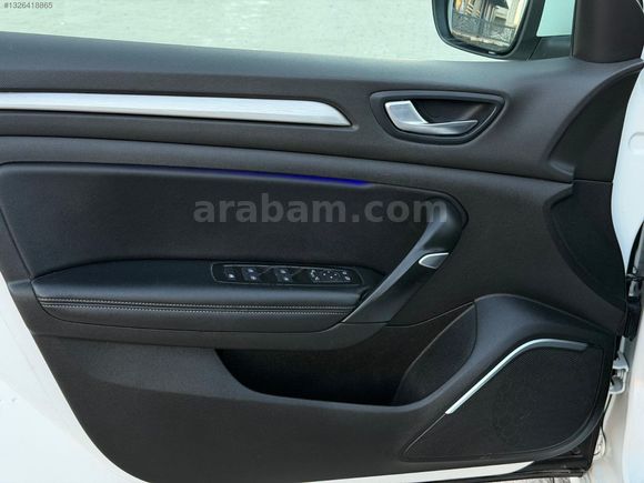YAMAN DAN HATASİZ MEGANE 4 CAM TAVANLI