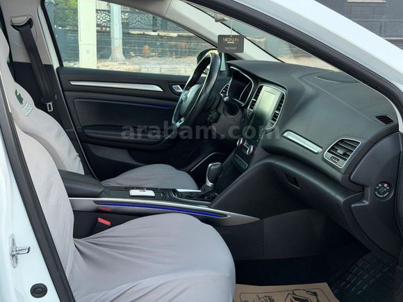 YAMAN DAN HATASİZ MEGANE 4 CAM TAVANLI