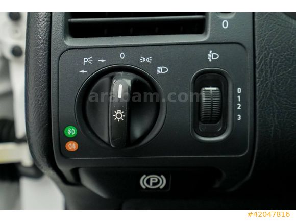 CarMall Otomotiv'den EMSALSİZ temizlikte E200 Elegance