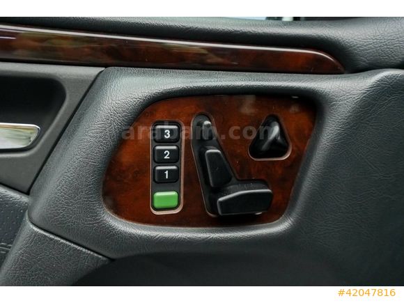 CarMall Otomotiv'den EMSALSİZ temizlikte E200 Elegance