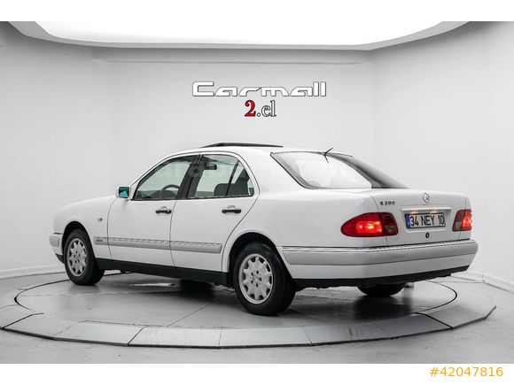 CarMall Otomotiv'den EMSALSİZ temizlikte E200 Elegance