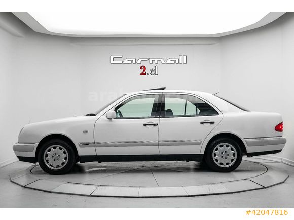 CarMall Otomotiv'den EMSALSİZ temizlikte E200 Elegance