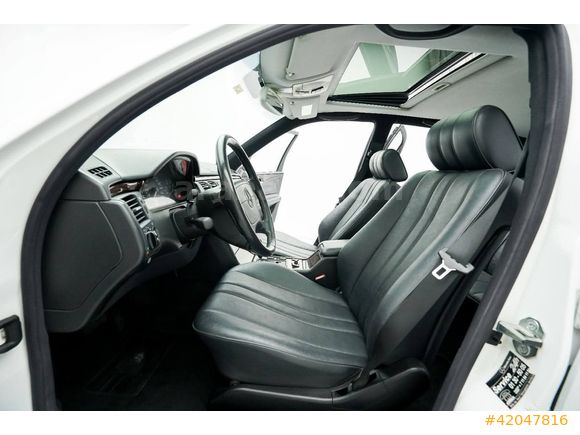 CarMall Otomotiv'den EMSALSİZ temizlikte E200 Elegance