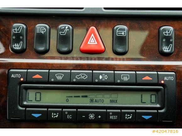CarMall Otomotiv'den EMSALSİZ temizlikte E200 Elegance
