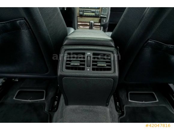 CarMall Otomotiv'den EMSALSİZ temizlikte E200 Elegance