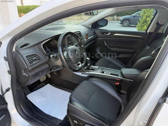 ÇORTULLAR AUTO DAN HATASIZ MEGANE 4 ICON