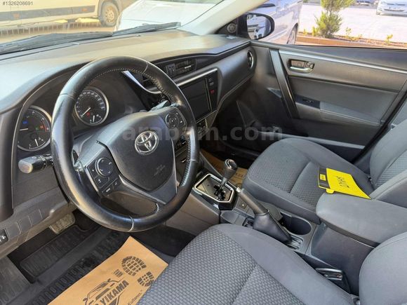 2017 MODEL TOYATO COROLLA 1.4 DİZEL TOUCH OTOMATİK