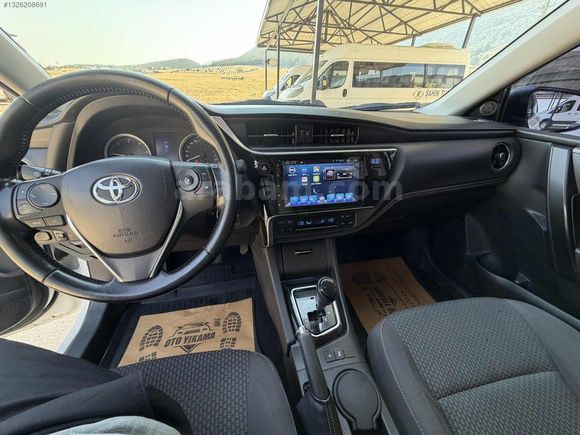 2017 MODEL TOYATO COROLLA 1.4 DİZEL TOUCH OTOMATİK