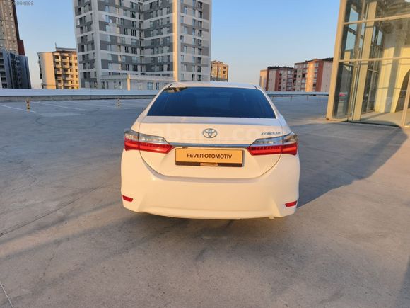 İLK SAHİBİNDEN COROLLA DİZEL OTOMATİK
