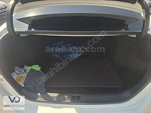 KİA ÖZTOPRAKLARDAN 2015 COROLLA 1.4 D-4D TOUCH OTOMATİK