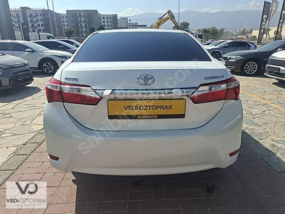 KİA ÖZTOPRAKLARDAN 2015 COROLLA 1.4 D-4D TOUCH OTOMATİK