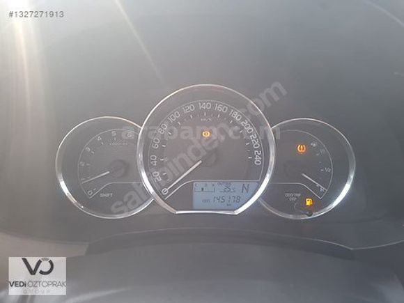 KİA ÖZTOPRAKLARDAN 2015 COROLLA 1.4 D-4D TOUCH OTOMATİK