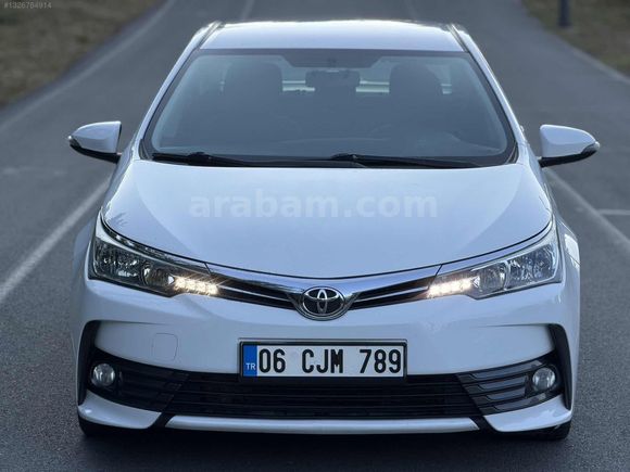 2017 MODEL 243 BİN KM COROLLA TOUCH OTOMATİK MAKYAJLI KASA