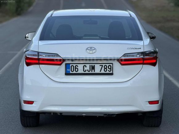 2017 MODEL 243 BİN KM COROLLA TOUCH OTOMATİK MAKYAJLI KASA