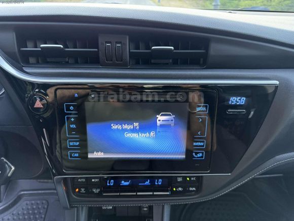 2017 MODEL 243 BİN KM COROLLA TOUCH OTOMATİK MAKYAJLI KASA