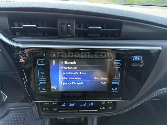 2017 MODEL 243 BİN KM COROLLA TOUCH OTOMATİK MAKYAJLI KASA