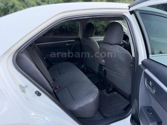 2017 MODEL 243 BİN KM COROLLA TOUCH OTOMATİK MAKYAJLI KASA