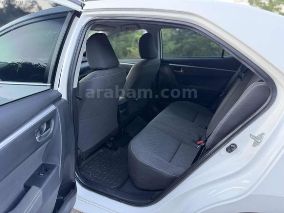 2017 MODEL 243 BİN KM COROLLA TOUCH OTOMATİK MAKYAJLI KASA
