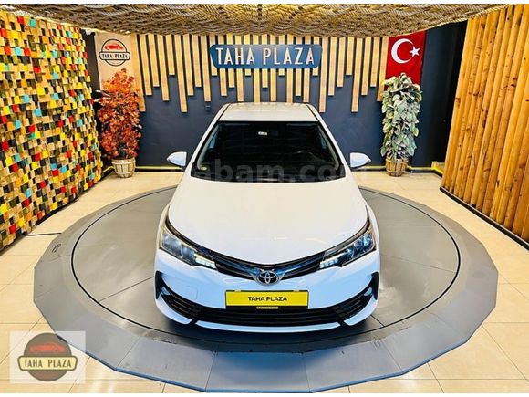 2017 Corolla 1.4 D-4D Touch 90 Hp Led+Geri Görüş ~Taha Plaza~