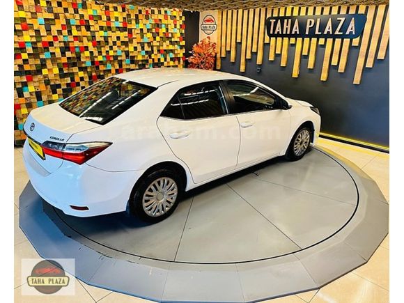 2017 Corolla 1.4 D-4D Touch 90 Hp Led+Geri Görüş ~Taha Plaza~