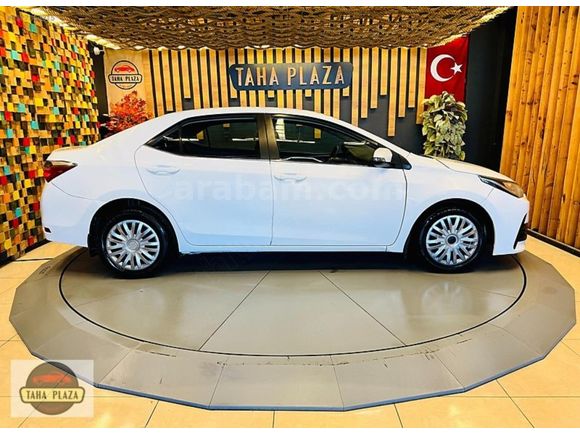 2017 Corolla 1.4 D-4D Touch 90 Hp Led+Geri Görüş ~Taha Plaza~