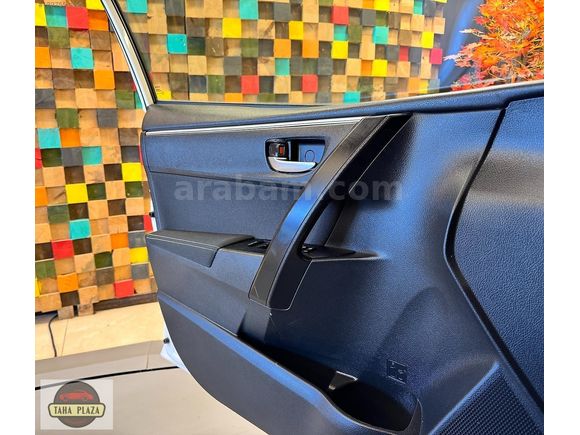 2017 Corolla 1.4 D-4D Touch 90 Hp Led+Geri Görüş ~Taha Plaza~