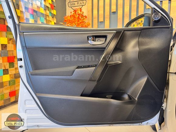 2017 Corolla 1.4 D-4D Touch 90 Hp Led+Geri Görüş ~Taha Plaza~