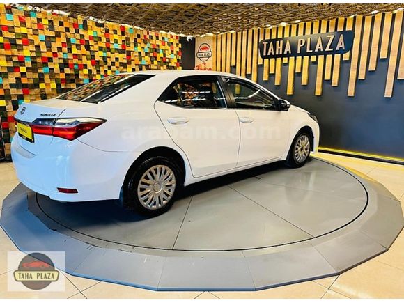 2017 Corolla 1.4 D-4D Touch 90 Hp Led+Geri Görüş ~Taha Plaza~