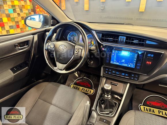 2017 Corolla 1.4 D-4D Touch 90 Hp Led+Geri Görüş ~Taha Plaza~