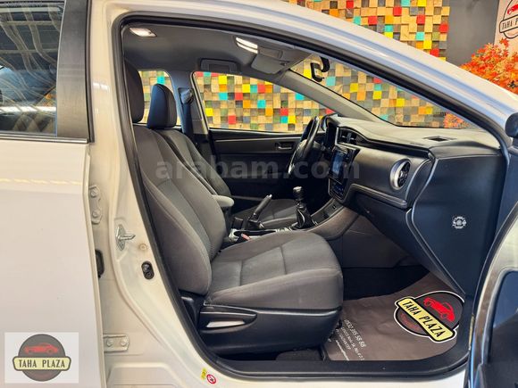 2017 Corolla 1.4 D-4D Touch 90 Hp Led+Geri Görüş ~Taha Plaza~
