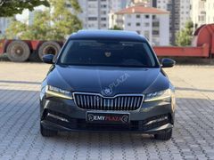 EMY PLAZADAN CAM TAVANLI İLK SAHİBİNDEN SKODA SÜPERB